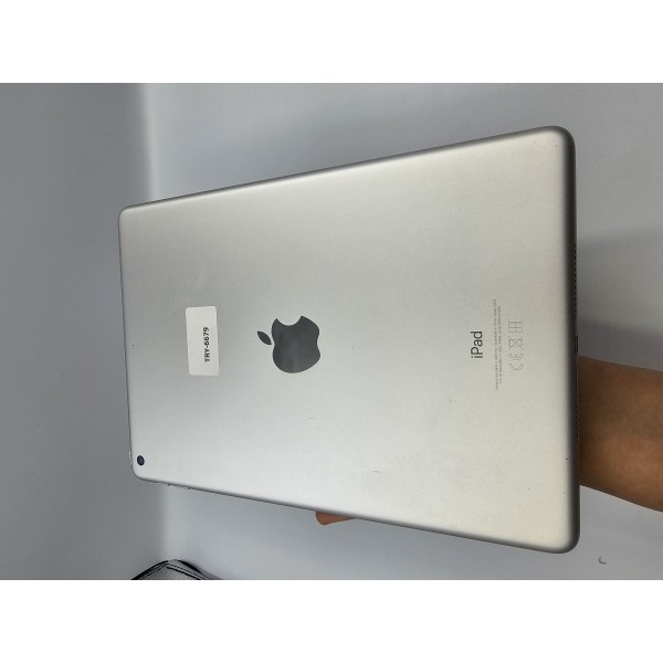 Outlet Apple iPad (5.Nesil) 64 GB Wi-Fi